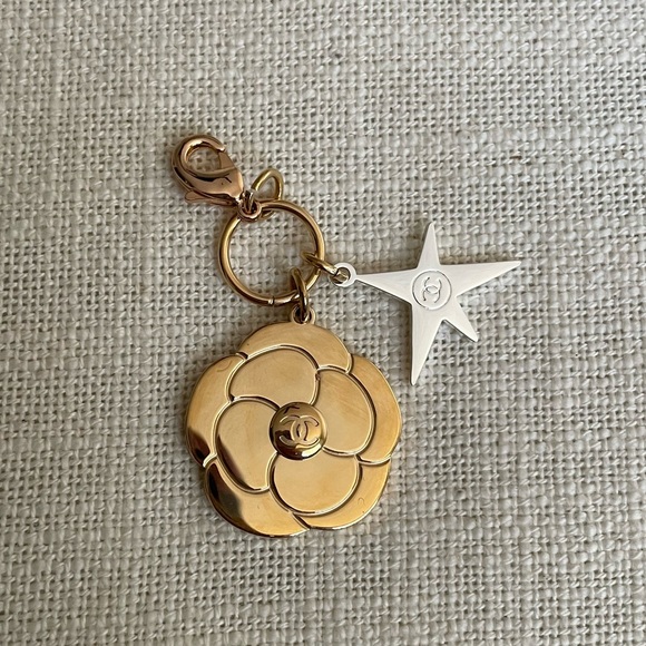 Chanel gold camellia flower with silver star charm - Picture 2 of 3